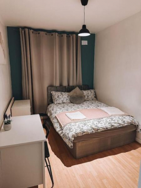 Spacious 3 Bedroom Flat In Stockwell